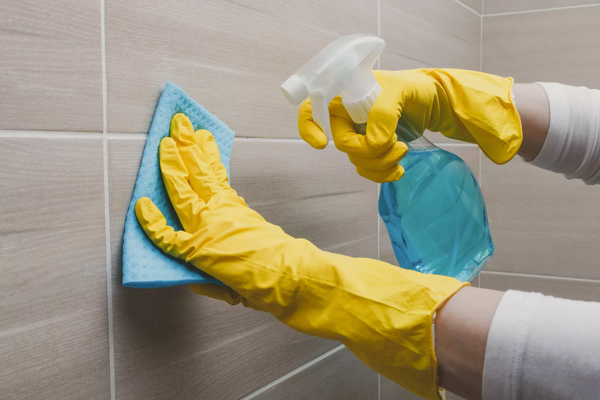 Essential Cleaning Checklist for Maintaining Rental Properties’ Cleanliness